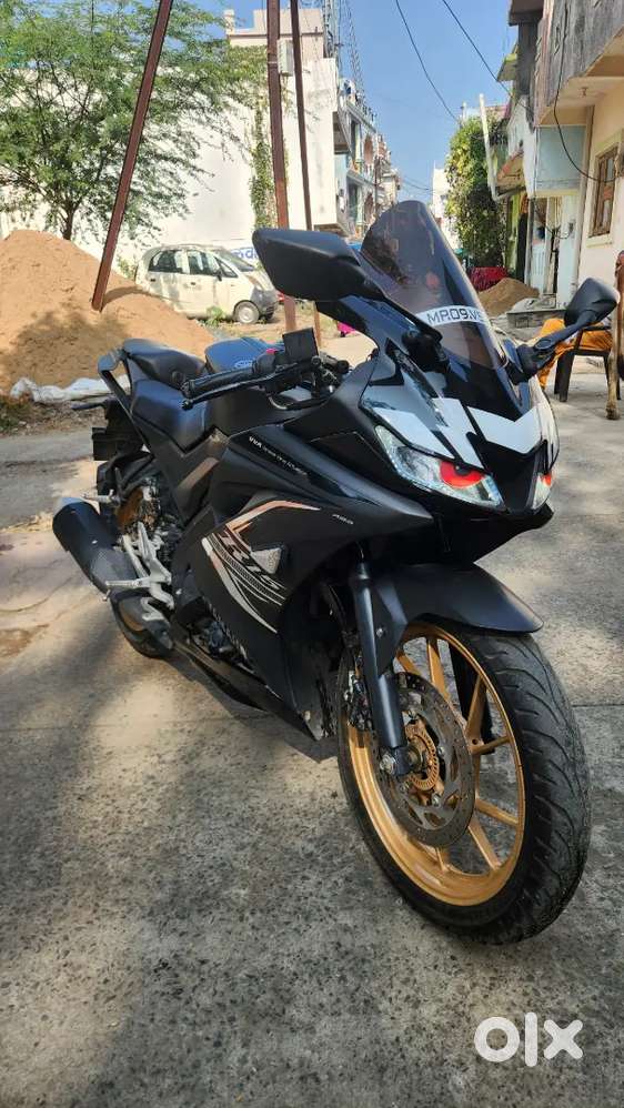 Yamaha R15 V3  only 32000 km running  first owner