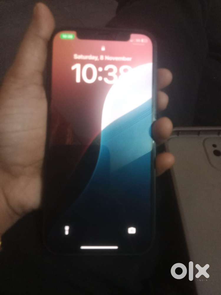 Iphone new condition battery 84 %