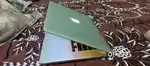 Mack book pro (apple)  i7 ,8 gb ram, 556gb hard disk  retina display