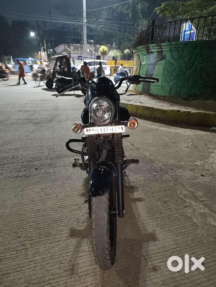 Bajaj avenger 160 self start