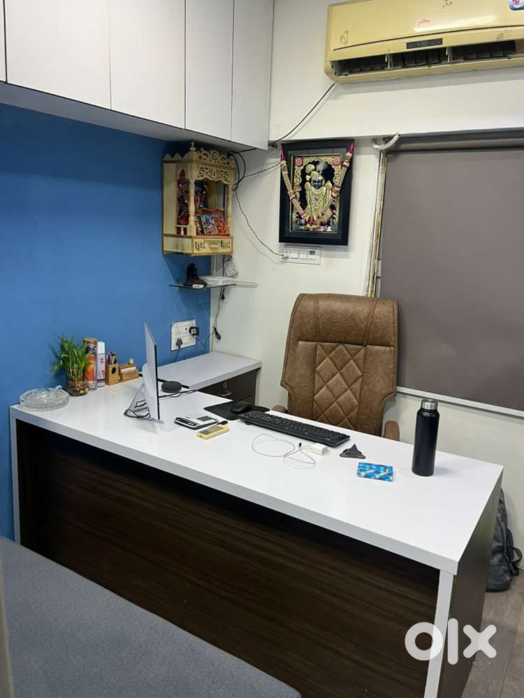 PRIME LOCATION OFFICE big porche area free