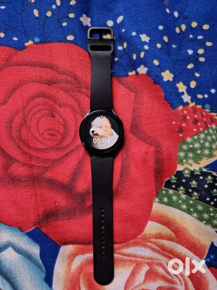 Sumsung galaxy Smart watch 4