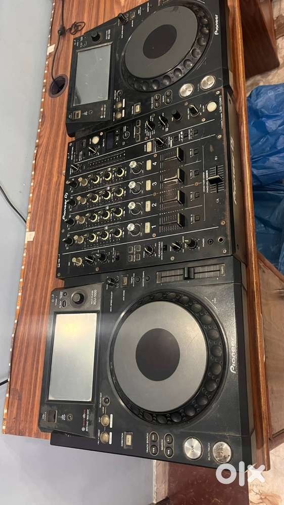 Pioneer xdj 1000 pair and djm 750 mk 2 for sale