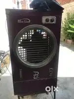 Big Size Cooler – Perfect for Summer  Good Condition