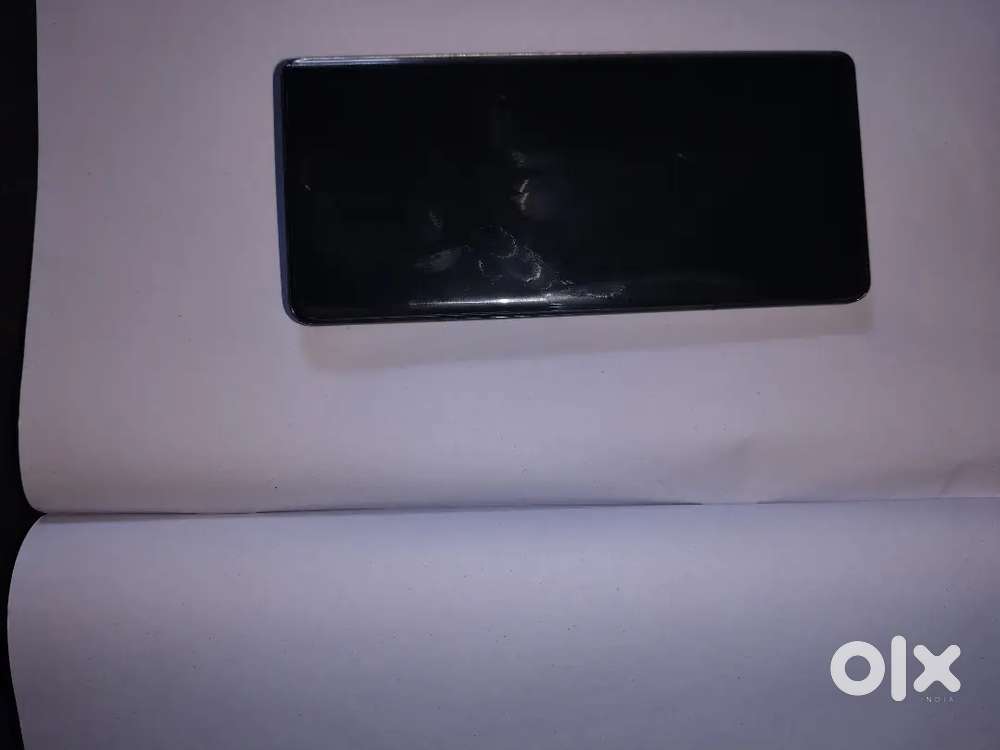 VIVO X90 PRO 12/256 IN GOOD CONDITION, WITH ALL ORIGINAL ACCESSORIES