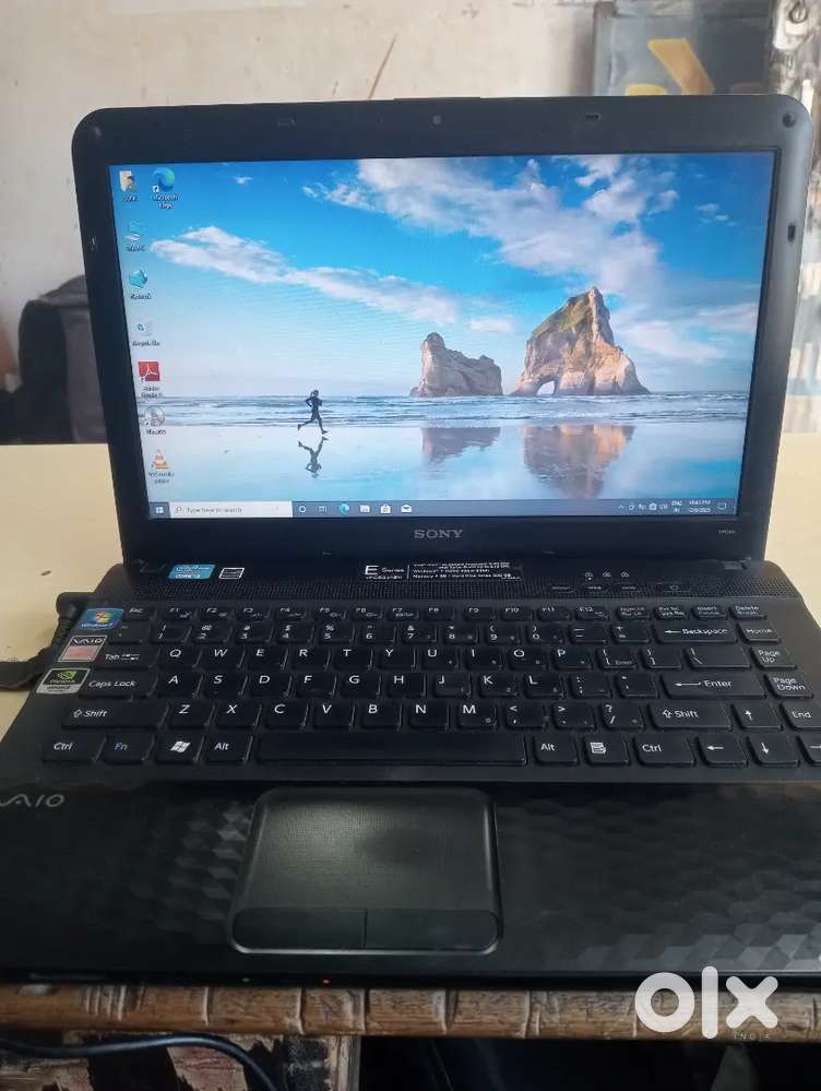 Soni vio laptop sale urjently