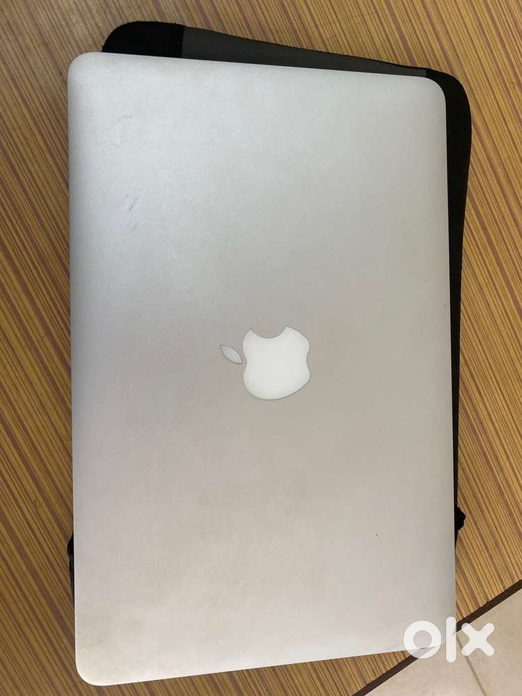 Apple MacBook