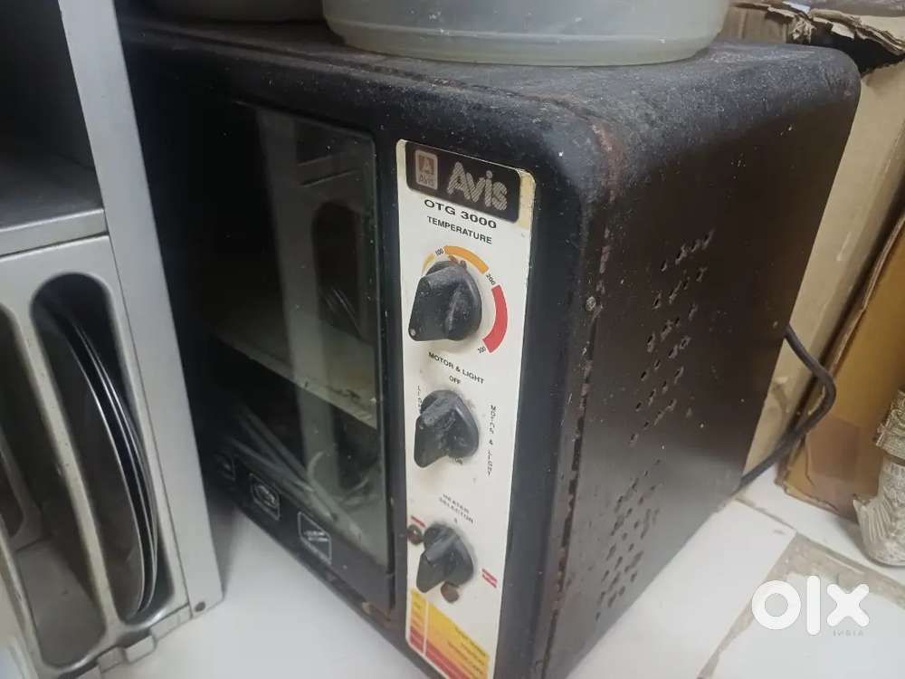 Microwave making food