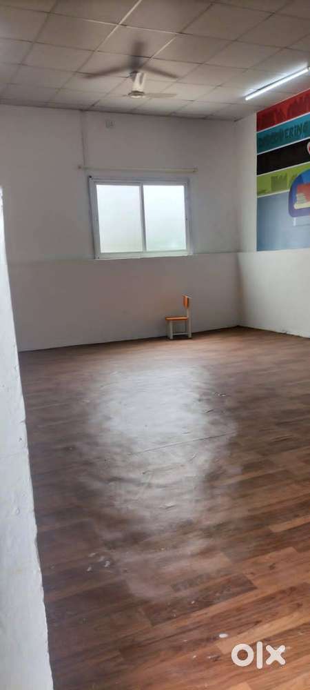 Bungalow in Wadachiwadi for rent 50k Pre School