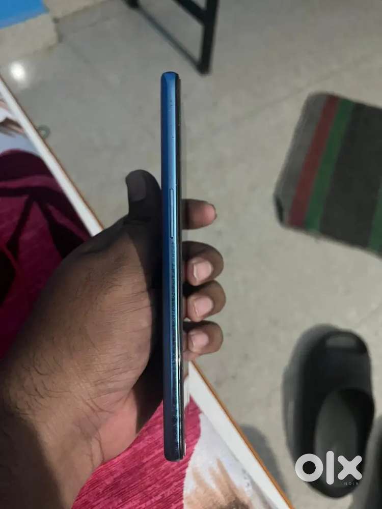 One plus 9 - 8/128 gb .Brand new condition. Used less.