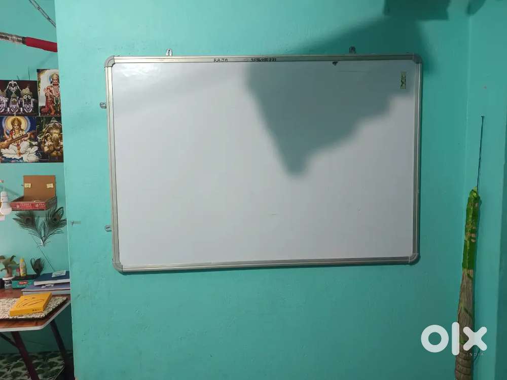 Need a roommate urgently