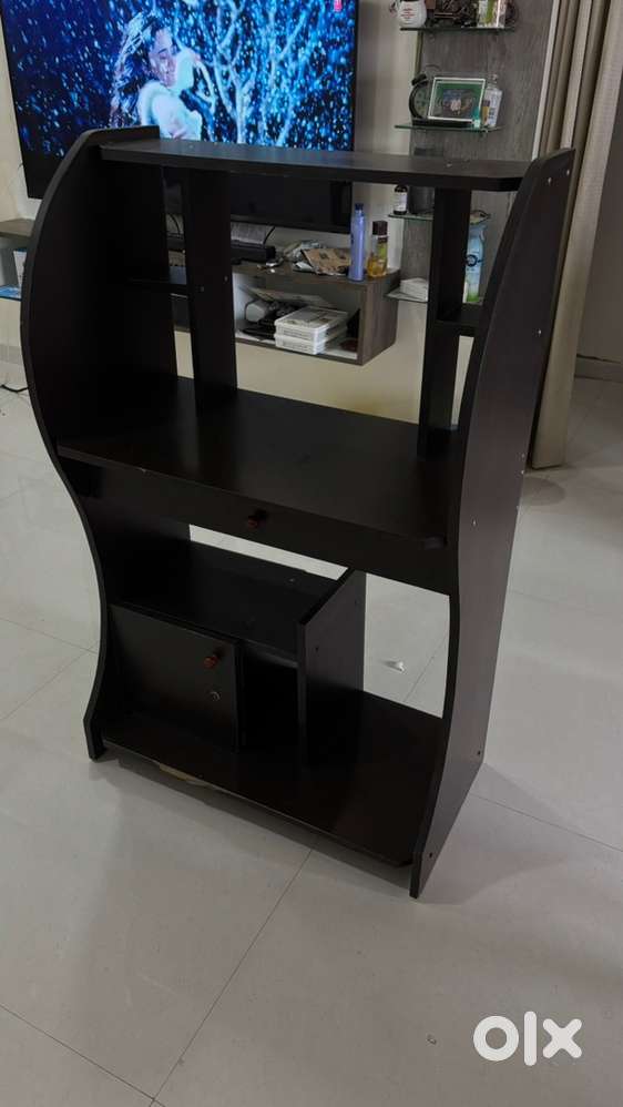 Computer table