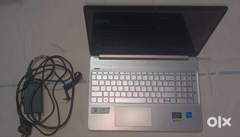 Laptop i3 good condition