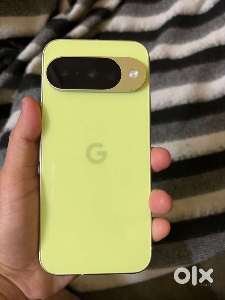 1 day old .. google pixel 10