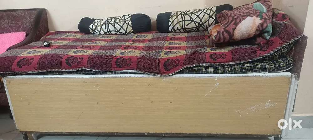 Diwan storage box bed convertible to double bed