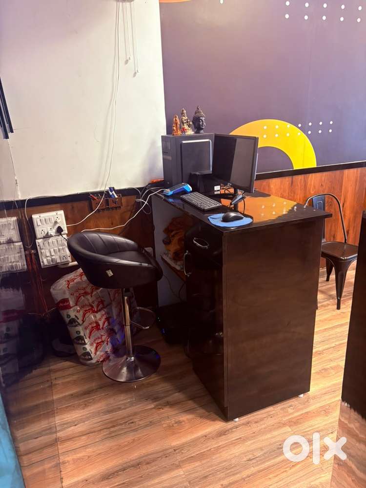 Fried chicken shop for sale with full setup