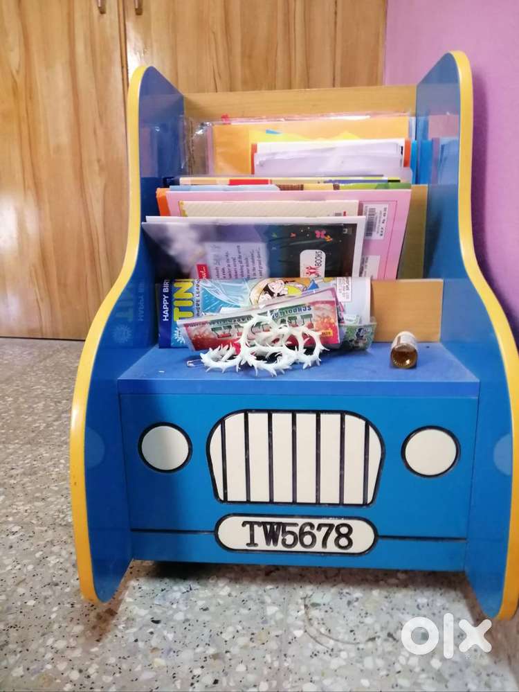 New looking Car Shape Book Shelf