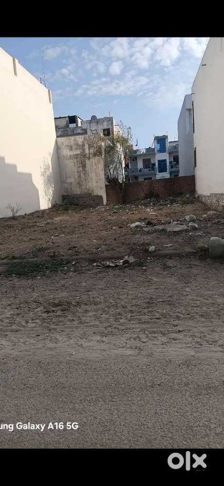 287 Gaj 40 foot Road North facing