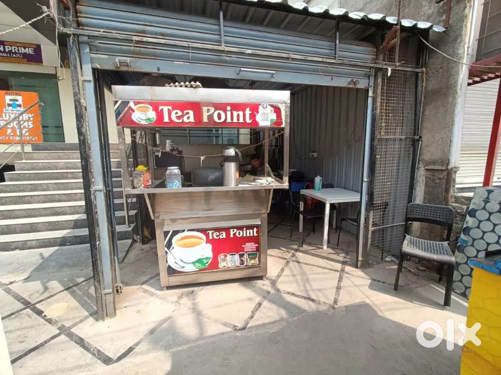 A shop on the main hotel is for rent