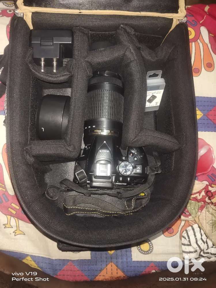 Nikon d5300 with70/300 lens SanDisk 64gb memory card asll accessories