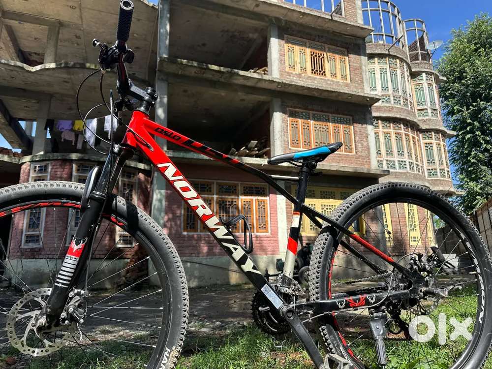 LIMITED EDITION MTB GEARED ONLY 1 MONTH OLD SCRATCHLESS