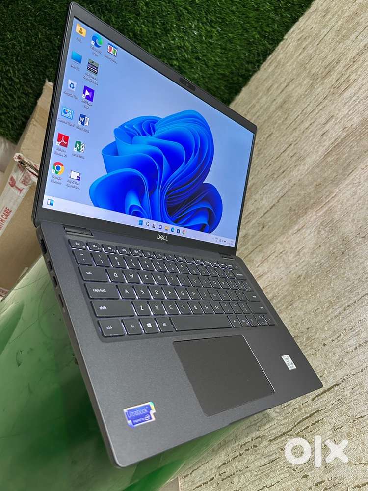 Dell i7 10th gen. 16gb Ram Type C charg, backlit