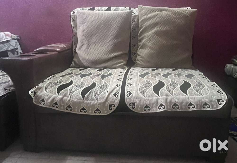 Sofa in Good condition