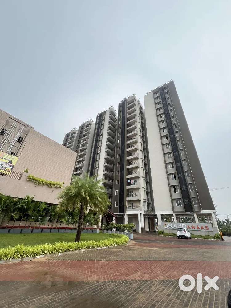 Premium 3 Bhk GLuxe Ready-to-move Apartment at Grand Awaas