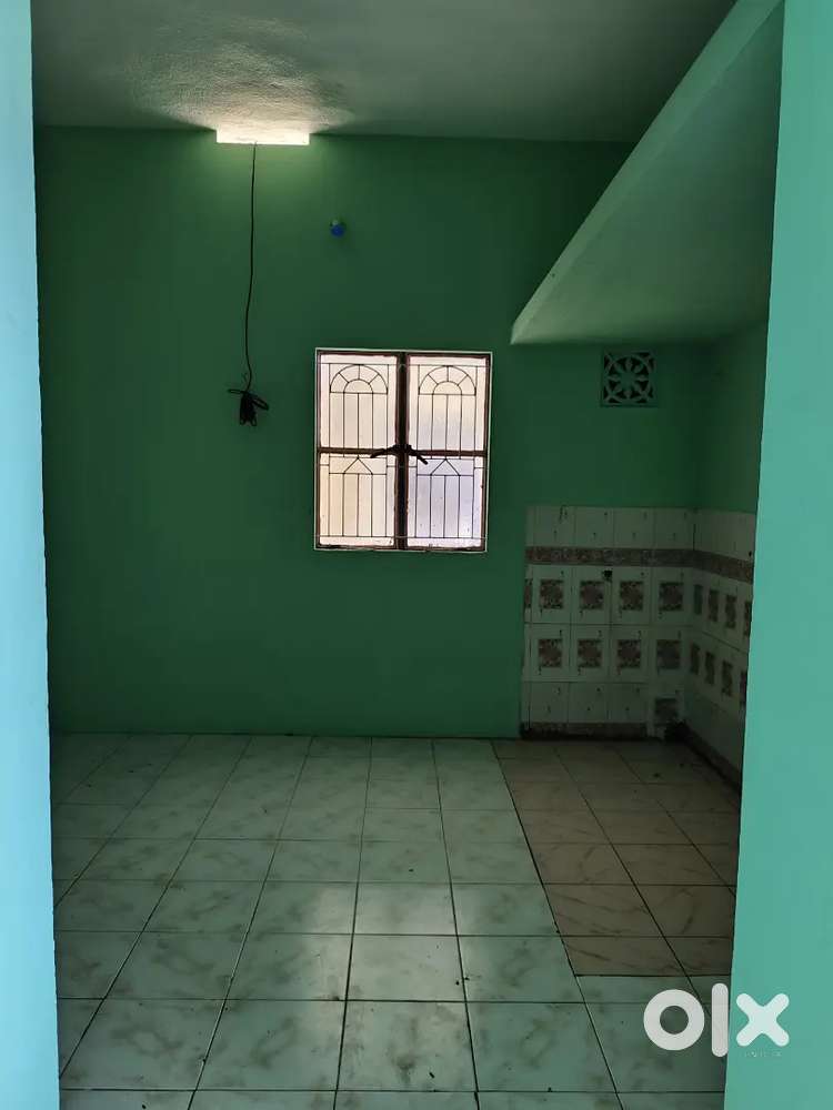 Family or லேடீஸ் only,வீடு வாடகைக்கு விடப்படும்