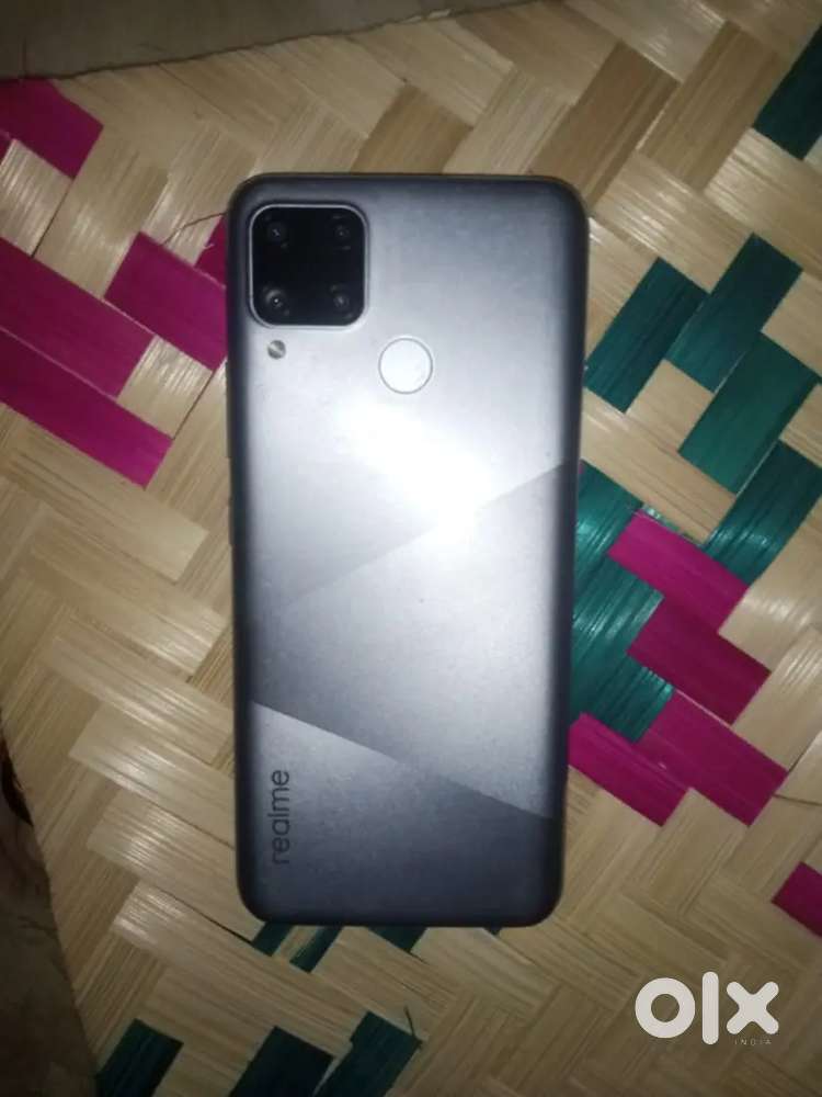 Realme C15