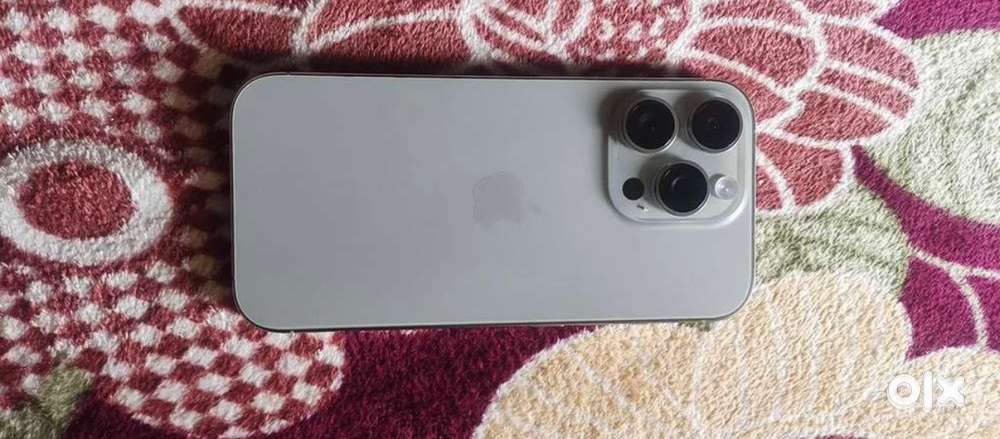 Iphone 16 Pro. Apple Watch Ultra 2