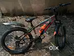 BRAND NEW  AVON WAKA WAKA GEAR CYCLE