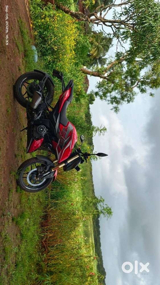 Selling my 1 year old bike.. Well maintained no need of work..