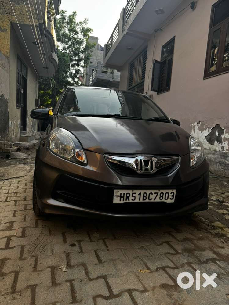 Honda Brio 2014 CNG & Hybrids Well Maintained