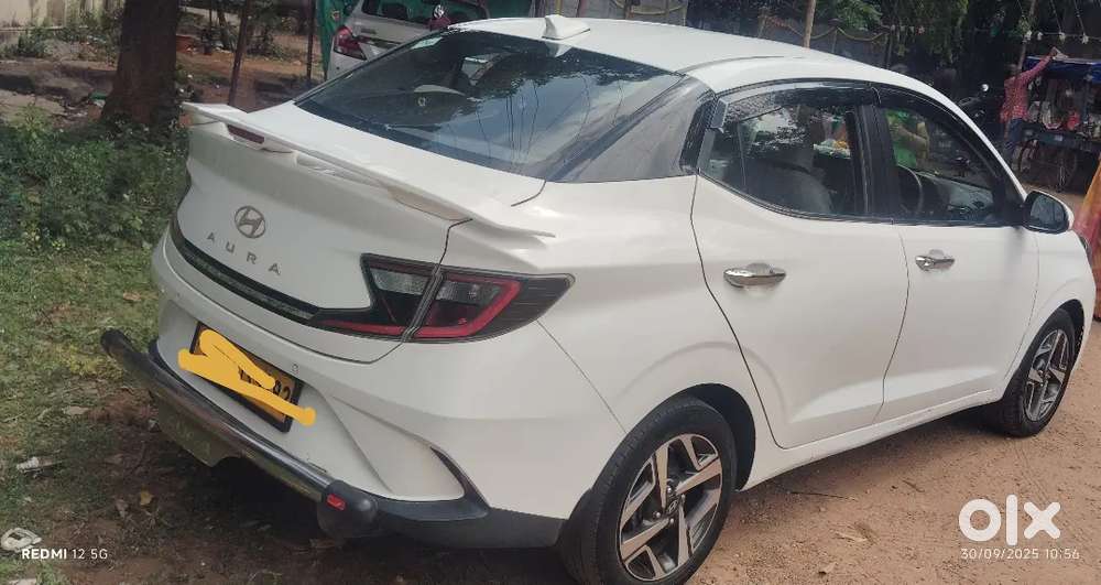 Hyundai Aura 2023 CNG & Hybrids 76500 Km Driven