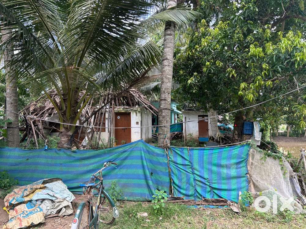 East facing Land sale 13,50,000