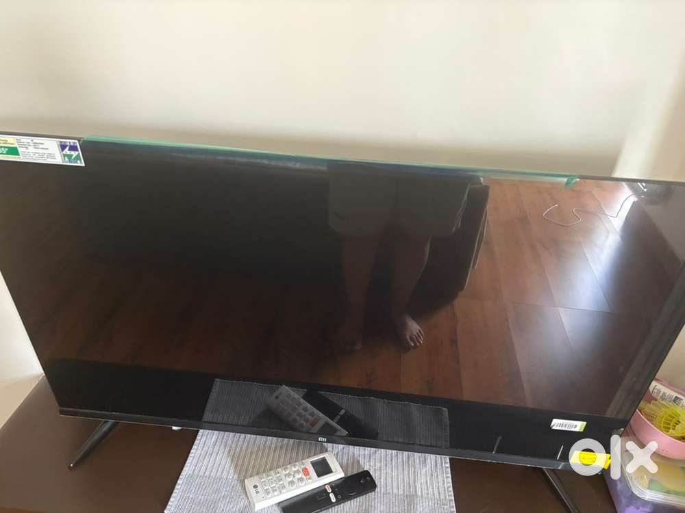 MI tv 40 brand new condition