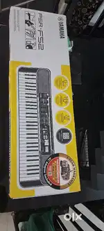 PIANO  KEYBOARD PSR F52 YAMAHA