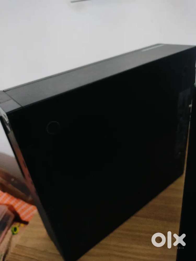 MONITOR AND PC
