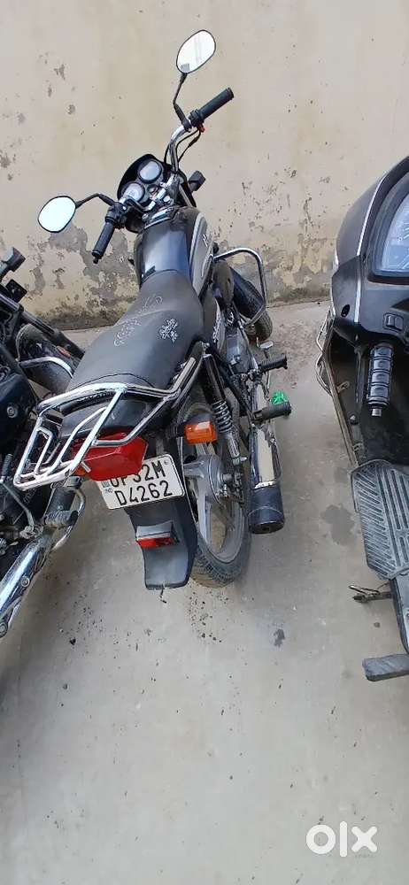 Hero Splendor plus good condition byk hai single hand use hui hai.