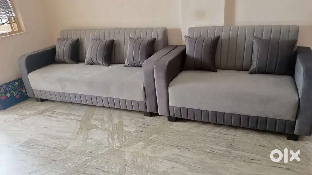 New sofaset in 3+2