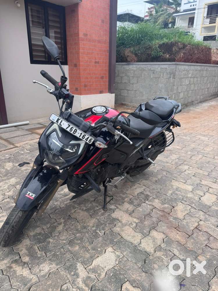 TVS Apache rtr 200 4v 2021 model