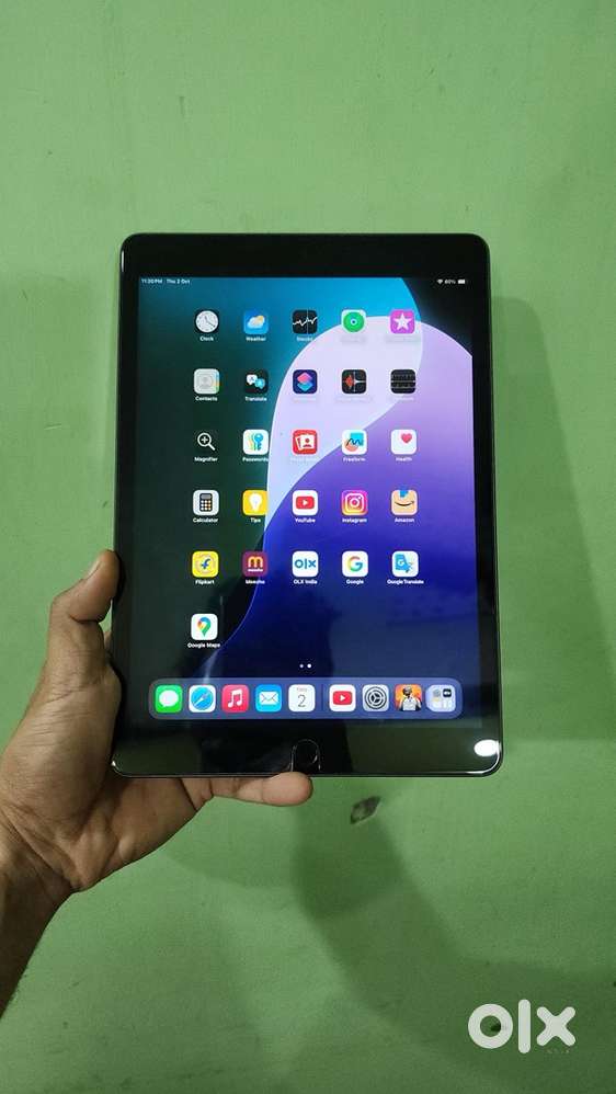 iPad 9 generation, one year  old, brand-new piece, never repair