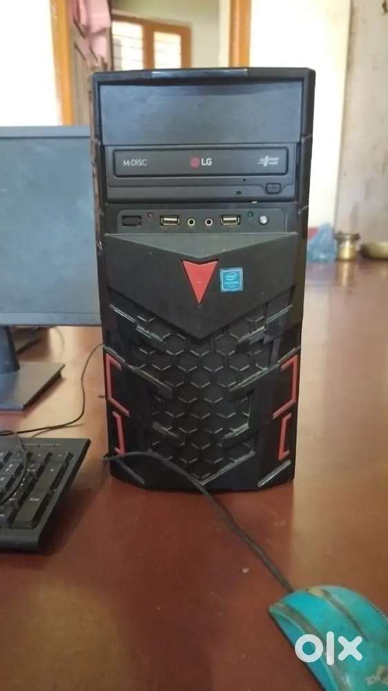 Computer and it's accesories