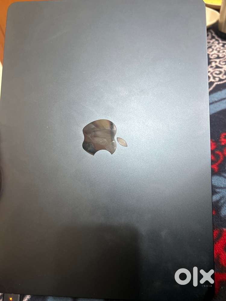 Apple Macbook M2