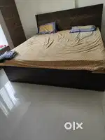 King size bed Good condition