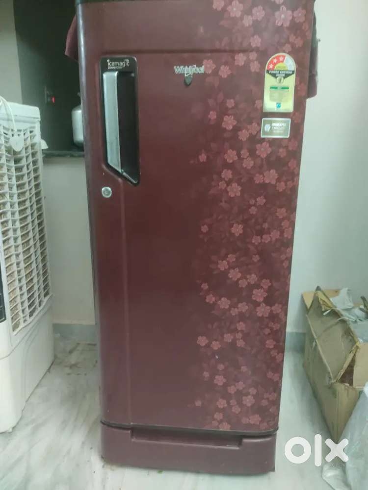 WHIRLPOOL ICE MAGIC 195L GOOD CONDITION REFRIGIRATOR