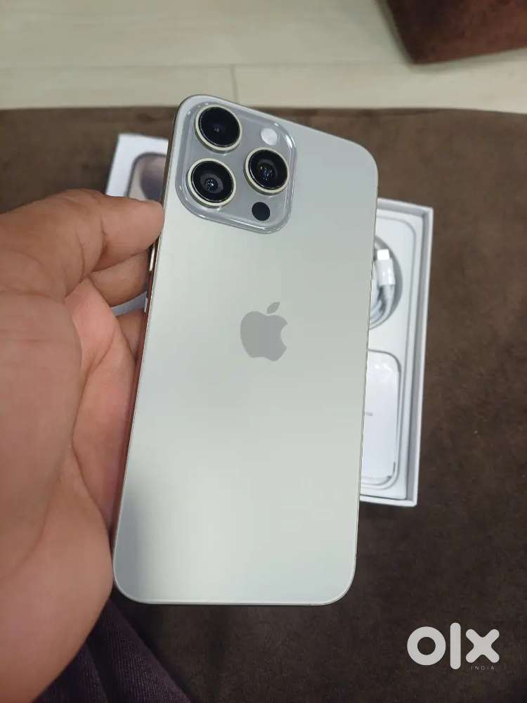 15 PRO MAX REFURBISHED IN SUPERB CONDITION WITH 256GB IN WARRANTY
