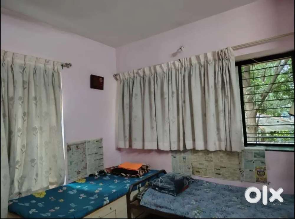 Female Roommate Wanted - Near College Road