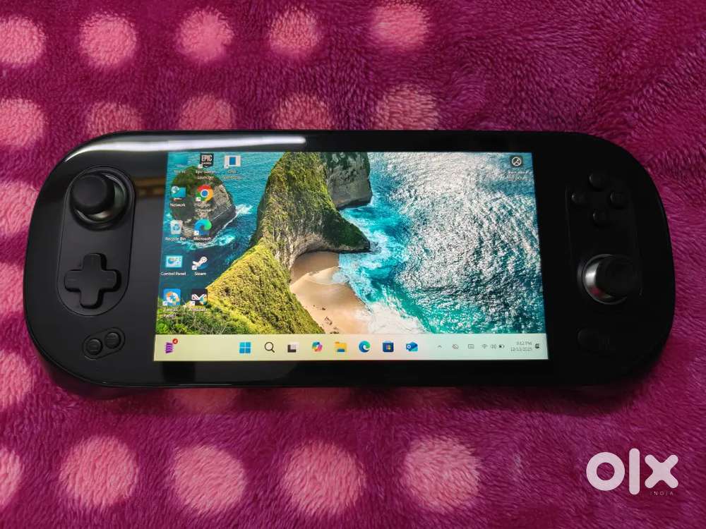 Ayaneo 2 Ryzen 7 AMD6800U 1Tb 16Gb Windows Handle